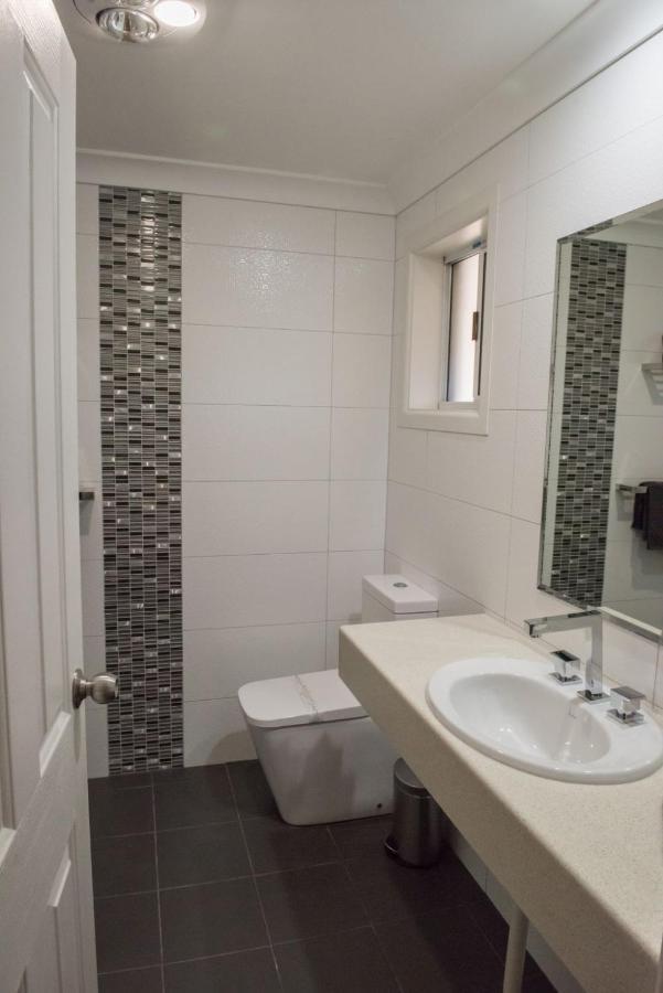 Highlands Motor Inn Oberon Esterno foto