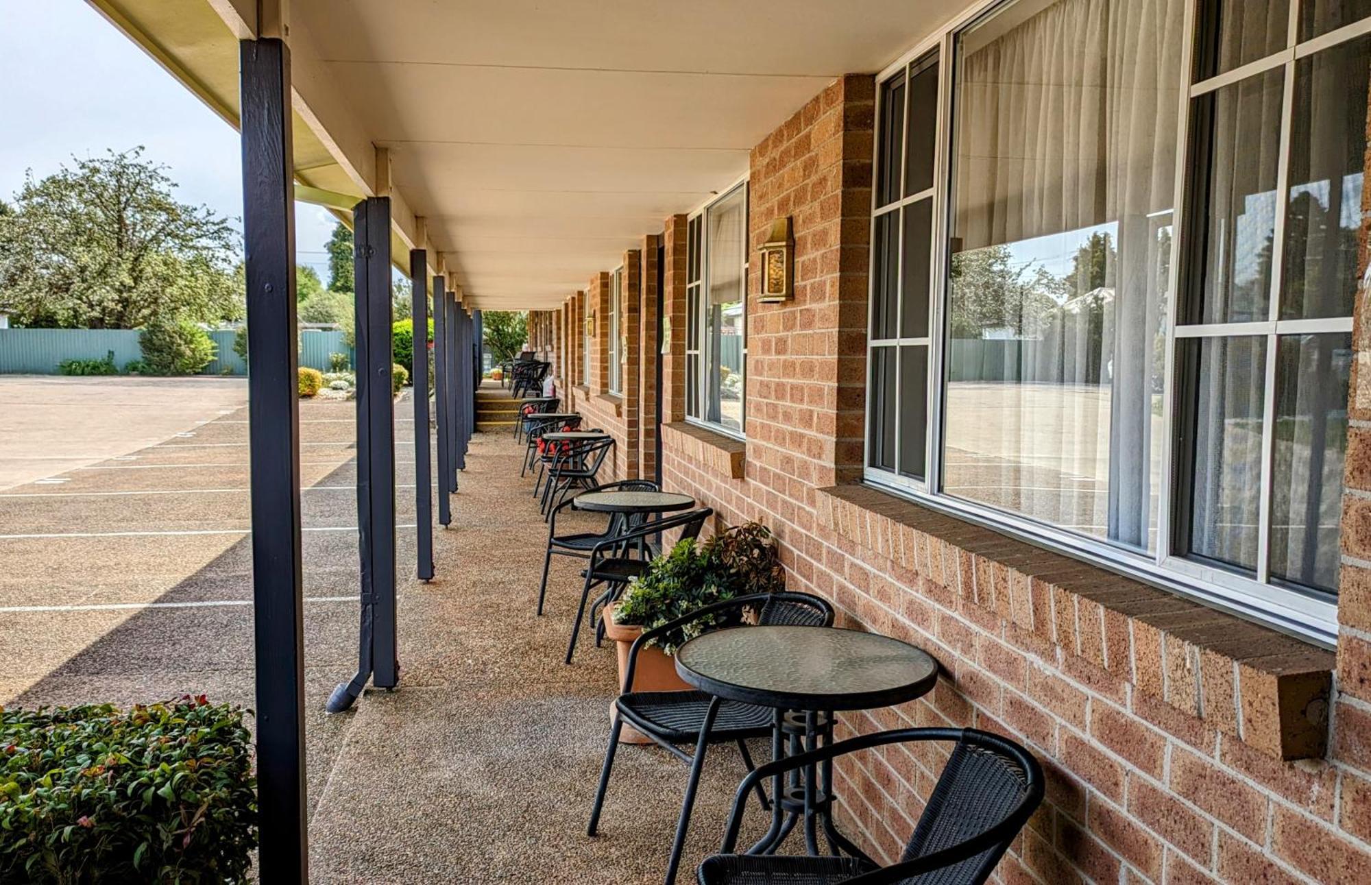 Highlands Motor Inn Oberon Esterno foto