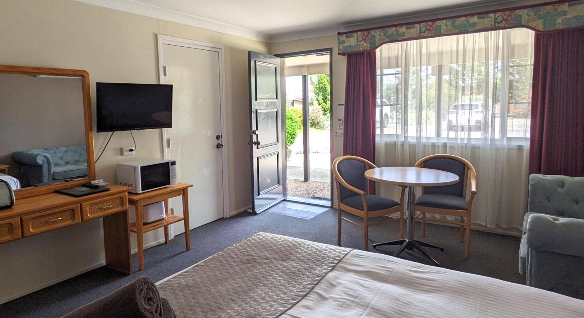 Highlands Motor Inn Oberon Esterno foto