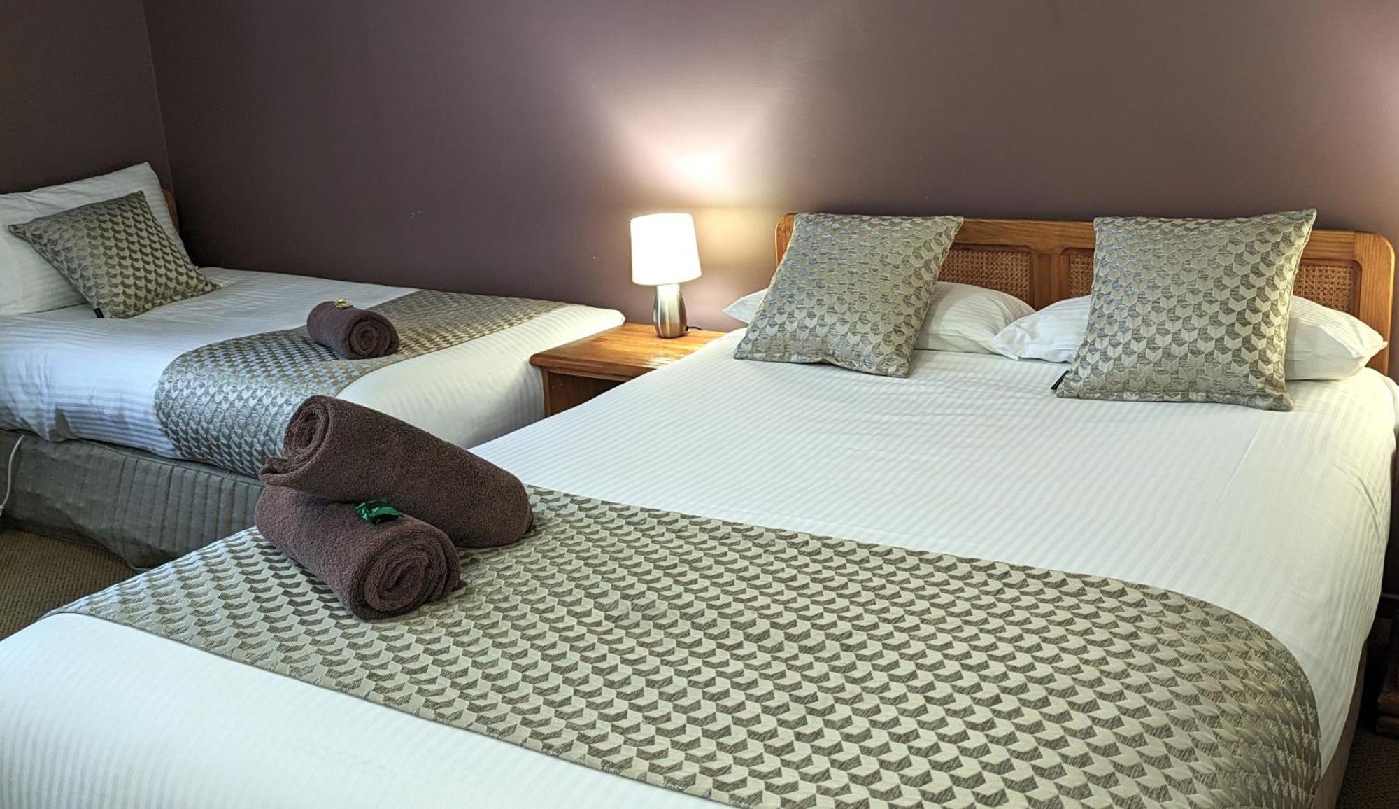 Highlands Motor Inn Oberon Esterno foto