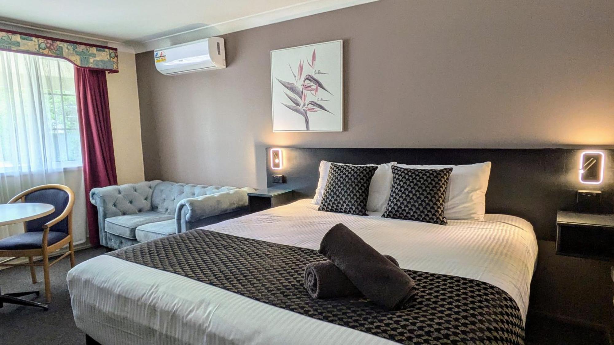 Highlands Motor Inn Oberon Esterno foto